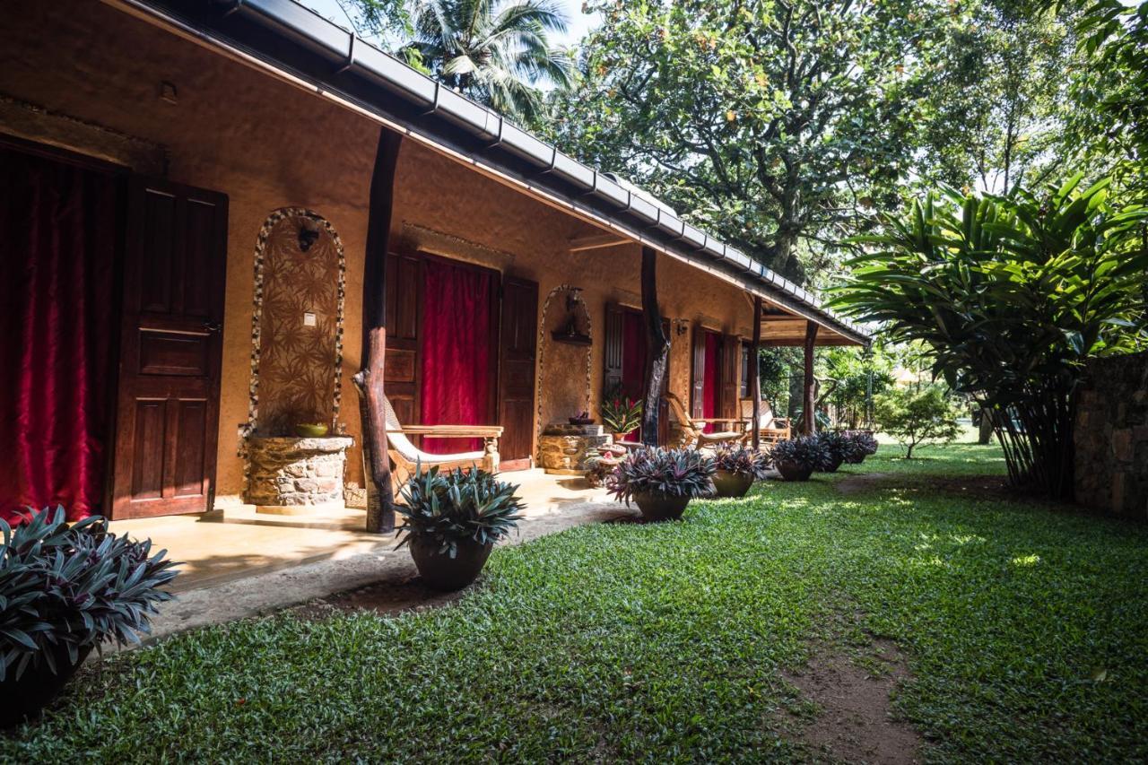 Yasmin Hill Longevity Resort - Hotel Galavilla Kandy Exterior photo